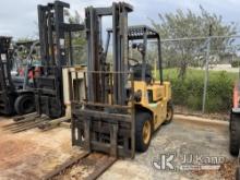 (Riviera Beach, FL) 1989 Hyster H50XL Solid Tired Forklift Not Running Condition Unknown)( Ignition