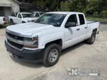 2017 Chevrolet Silverado 1500 4x4 Double-Cab Pickup Truck Runs & Moves) (Cracked Windshield) (Body D