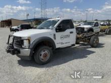 2017 Ford F550 4x4 Cab & Chassis Runs & Moves) (Jump To Start, Check Engine Light On, Body Damage