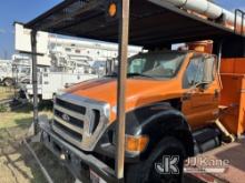 Altec LR756, Material Handling Bucket mounted behind cab on 2013 Ford F750 Chipper Dump Truck Runs) 