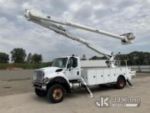 Altec AM900, Articulating & Telescopic Bucket Truck mounted on 2012 International WorkStar 7300 4x4 