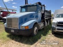 1991 International 9400 T/A Dump Truck Starts, but does not stay running) (Condition unknown