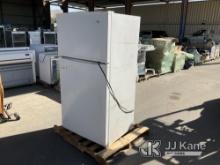 Refrigerator (Used) NOTE: This unit is being sold AS IS/WHERE IS via Timed Auction and is located in