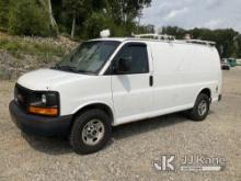 2015 GMC Savana G2500 Cargo Van Runs & Moves) (Rust Damage