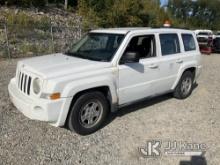 2010 Jeep Patriot 4x4 4-Door Sport Utility Vehicle Runs & Moves) (Rust Damage