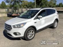 2017 Ford Escape 4x4 4-Door Sport Utility Vehicle Runs & Moves, Check Engine Light On,  Body & Rust 