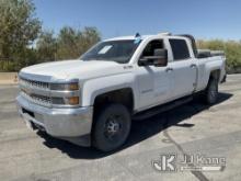 2019 Chevrolet Silverado 2500HD 4x4 Crew-Cab Pickup Truck Runs & Moves) (Check Engine Light On, Body