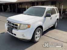 2009 Ford Escape 4x4 4-Door Sport Utility Vehicle Runs & moves) (Jump to start) (Seller States: Tran