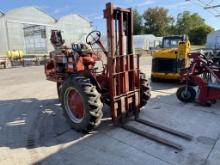 IH FARMALL MCCORMICK BN TRACTOR/FORKLIFT, 45'' FORKS, SIDE SHIFT, GAS ENGINE