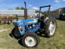 FORD 2810 TRACTOR, 3PT, NO TOP LINK, PTO, 2-REMOTES, 12.4-42 REAR TIRES, FOR PARTS OR REPAIR