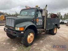 1990 International 4800 4x4 5,000LB Crane Service Truck