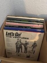 lot of assorted records 45s with no sleeves tables and more