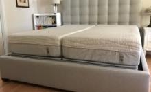 SLEEP NUMBER 360 SMART BED - LIKE NEW