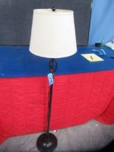 FLOOR LAMP  58 T