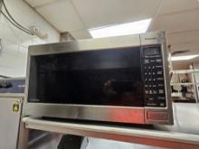 Panasonic Inverter 1200W Carousel Microwave Oven