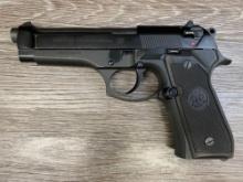 BERETTA MODEL 92FS SEMI-AUTO SA/DA 9mm LUGER CAL. PISTOL w/CASE