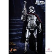 Hot Toys MMS328 "SW: Captain Phasma" Action Figure