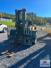 1990 Caterpillar V90E Pneumatic Tire Forklift