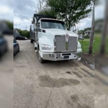 2018 KENWORTH T880 TANDEM AXLE DAY CAB TRUCK TRACTOR VIN: 1XKZDP9X2JJ179243