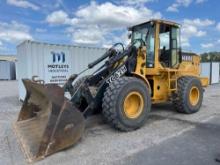 2001 John Deere TC62H Wheel Loader