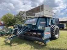 AMADAS 2100 - 6R PEANUT COMBINE