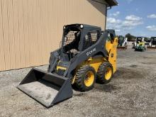 2017 Deere 318G Skid Steer