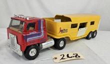 Ertl Vista Dome Horse Van & International tractor trailer