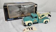 1/18th Welly 1956 Ford F-100 Tow Truck - Die Cast