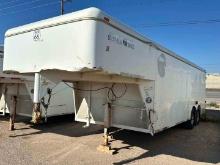 2005 CM TRAILER 20’ T/A ENCLOSED GOOSENECK TRAILER