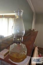 vintage oil lamp. no shipping!