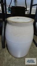 2 Gallon crock with lid