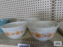 Pyrex mixing bowls