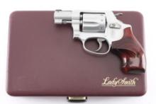 Smith & Wesson Lady Smith 317 .22 LR