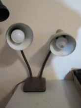 Retro Double Head Goose Neck Desk Lamp