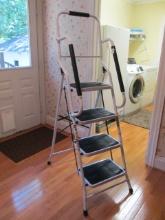 Folding 4 Step Portable Ladder with Handrail