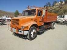 2001 International 4900 S/A Debris Dump Truck,