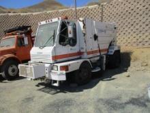 2004 Allianz Johnson 4000 S/A Sweeper Truck,