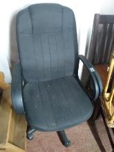 Upholstered Rolling Office Chair