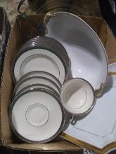 BL- Assorted China, Amber Plate, 2 Square Serving Dishes