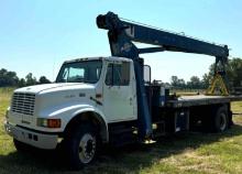 2000 International 4700 Boom Truck