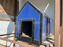 1950 30”x 48” Dog House, Rubber Floor, Blue in Color