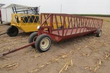 1210. NOTCH 20 FT. TRICYCLE FRONT BUNK FEEDER WAGON