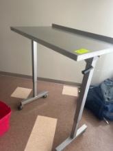 Stainless Steel Medical Instrument Table