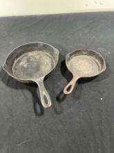 Lot of 2 Vintage Case Iron Skillets