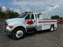 2011 FORD F750 SERVICE TRUCK VIN:050705 powered by Cummins diesel engine, equipped with 6 speed