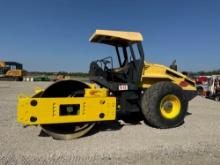 BOMAG BW211D-40 VIBRATORY ROLLER SN:901583251626 powered by diesel engine, equipped with OROPS,