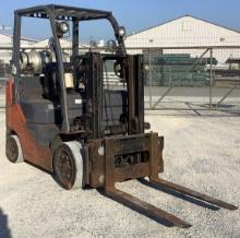 Toyota 4,700LB LP Forklift 8FGCU25