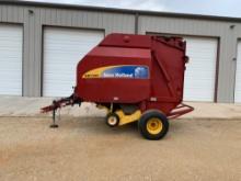 New Holland BR7090 5'x6' Round Baler w/ Monitor