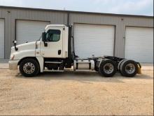 2017 Freightliner Cascadia Day Cab