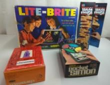 VINTAGE CHILDHOOD GAMES LITE-BRITE POCKET SIMON CHESSMEN JENGA